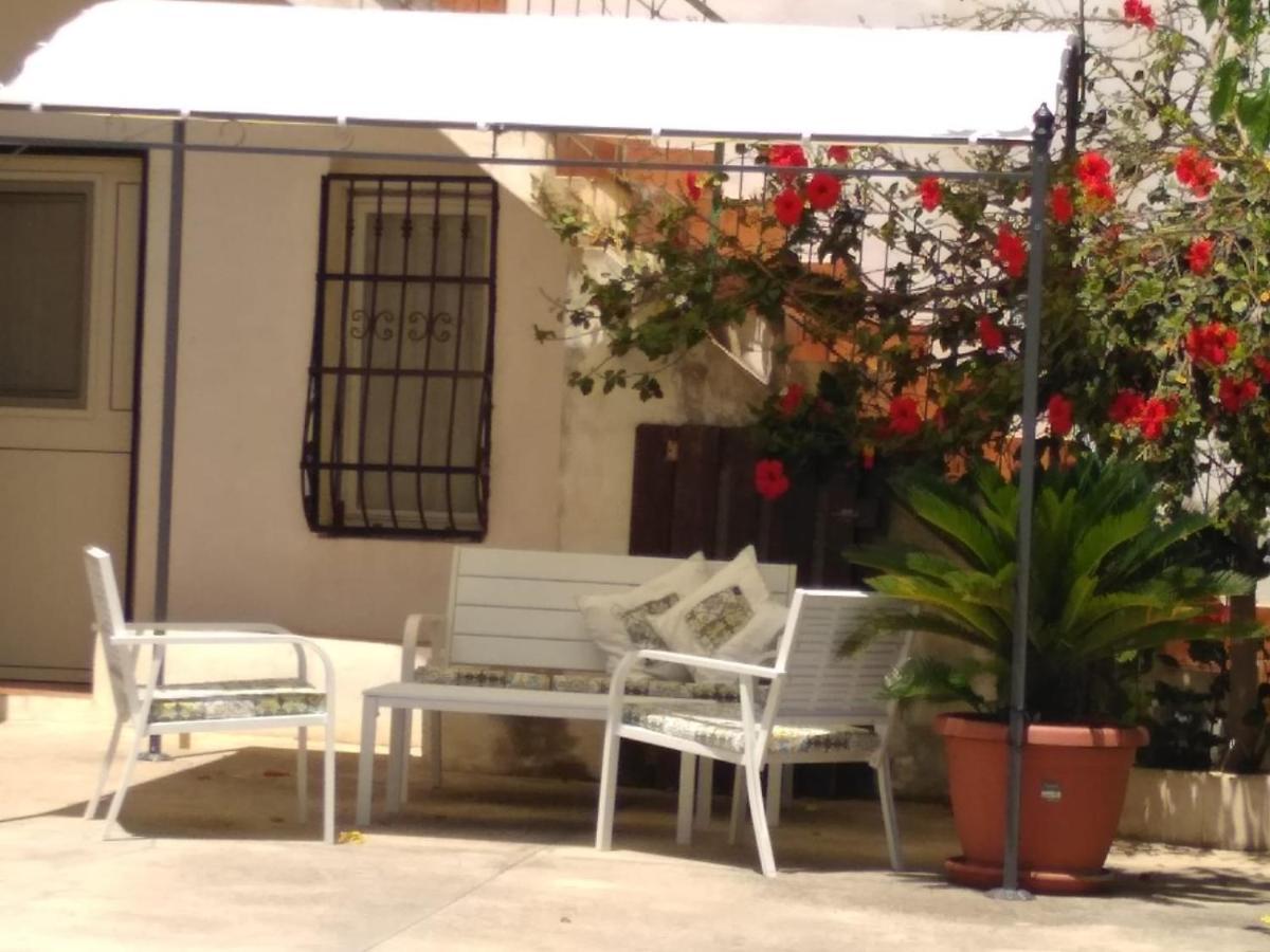 Casale Hibiscus Βίλα Santa Maria Del Focallo Εξωτερικό φωτογραφία